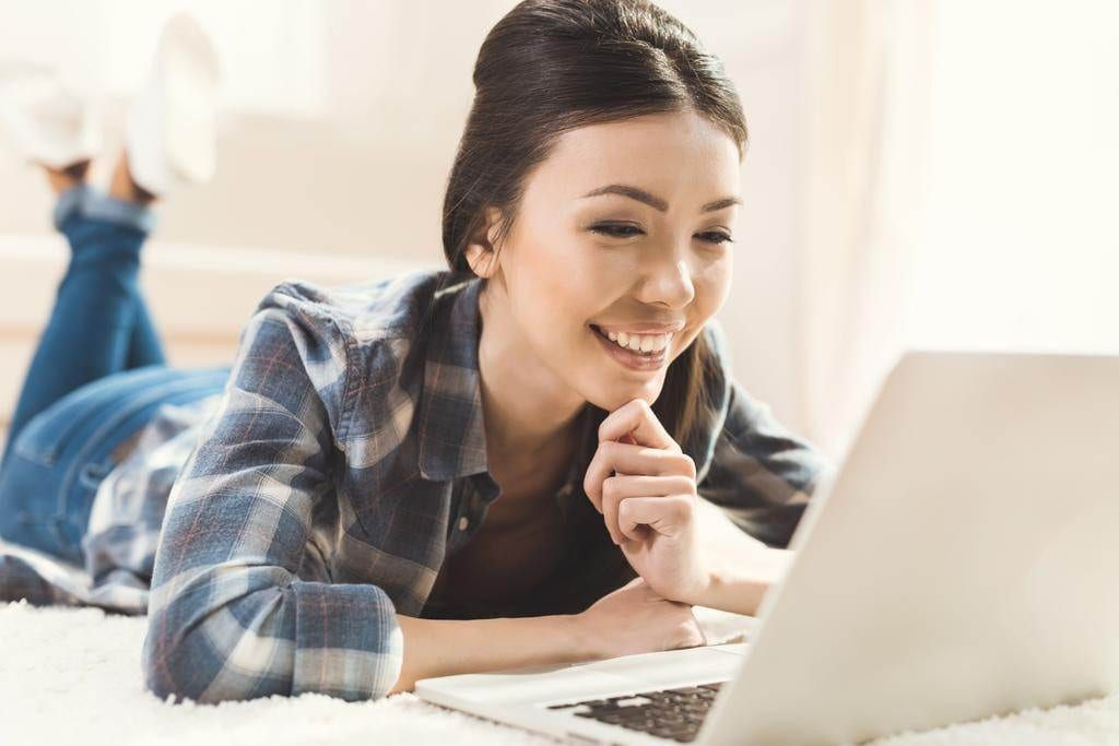 China are cel mai mare număr de utilizatori de internet, cu peste 900 de milioane de utilizatori.