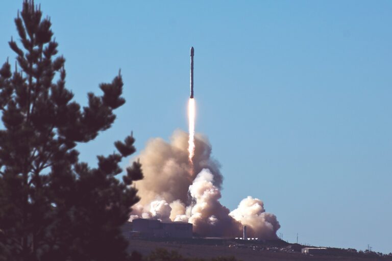 Costurile și Eficiența Lansărilor Falcon 9 de la SpaceX