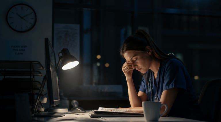 Cum afectează munca de noapte (tura de noapte) ritmul circadian și sănătatea